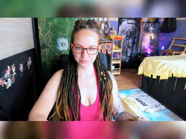 Visit LisaFoxy profile