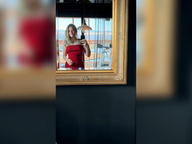 Visit xVelvetDaisy profile