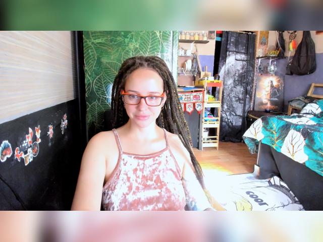 Visit LisaFoxy profile