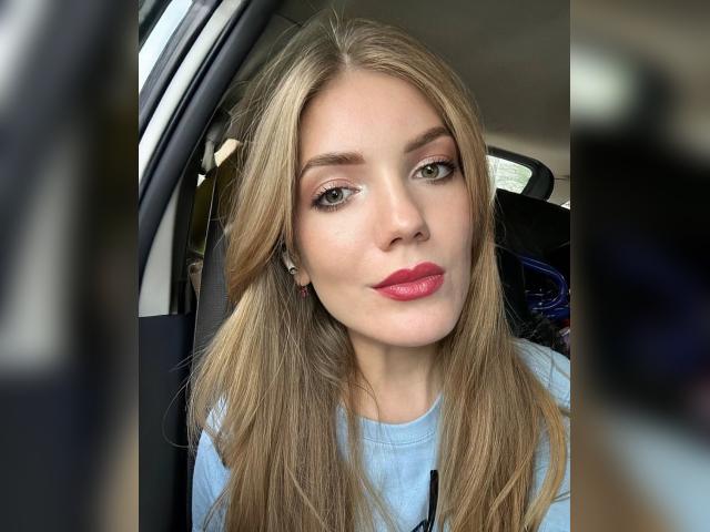 Visit lollypollyy profile