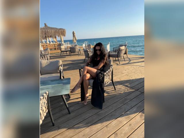 Visit Jassmine profile
