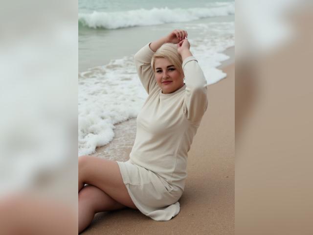 Visit SecretLola profile