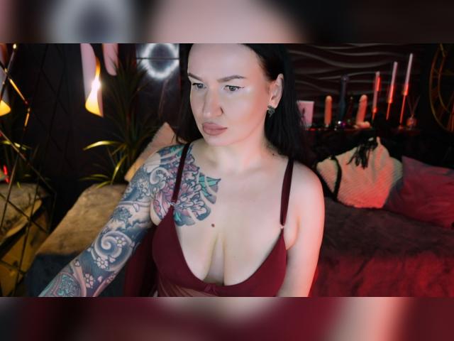 Visit LisaSin profile