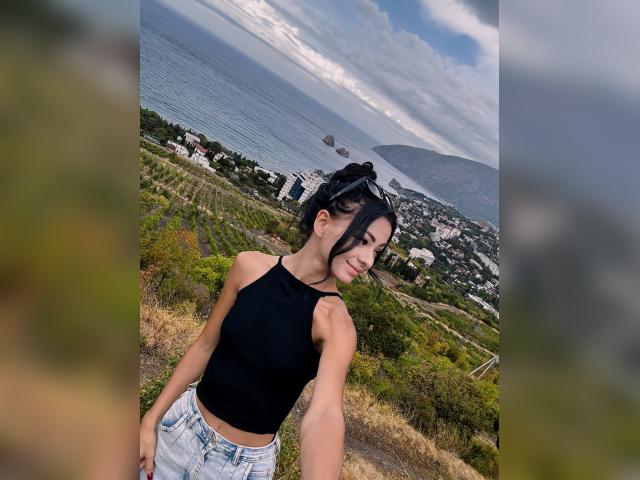 Visit LewisArtx profile