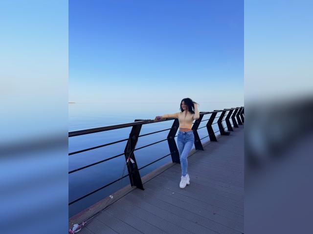 Visit LewisArtx profile