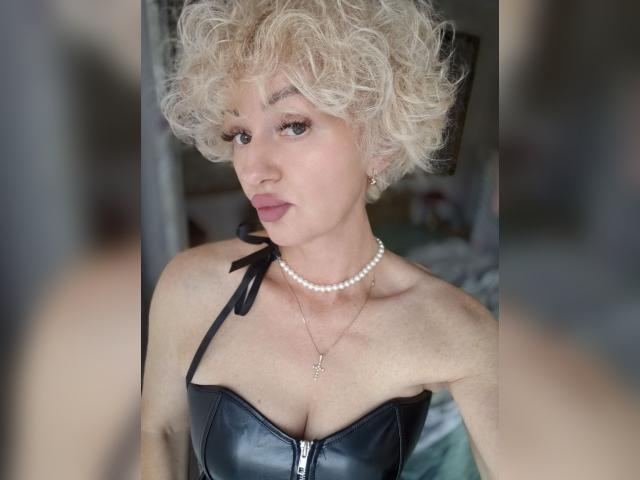 Visit Lisicka27 profile