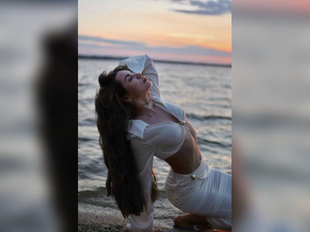 Visit Seductivecat111 profile