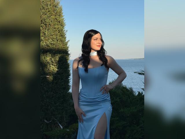 Visit cuteKarinaK profile