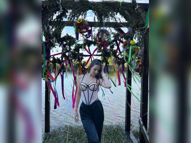 Visit Davriasss profile