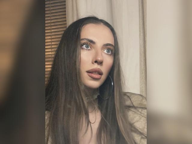Visit Alinaaa profile
