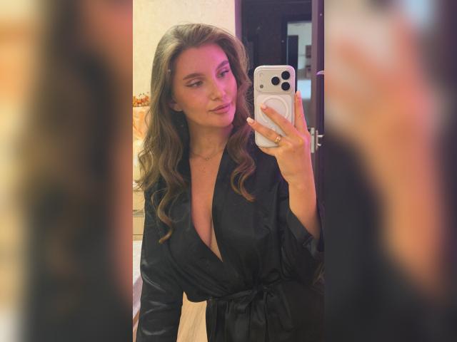 Visit Sweetgirl20255 profile