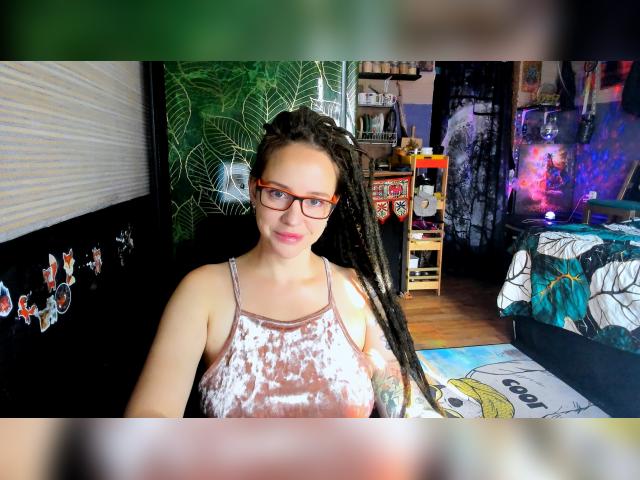 Visit LisaFoxy profile