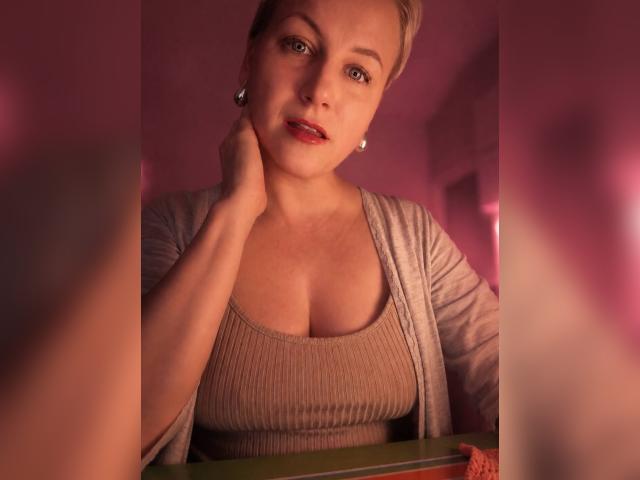 Visit YoutanPoluo profile