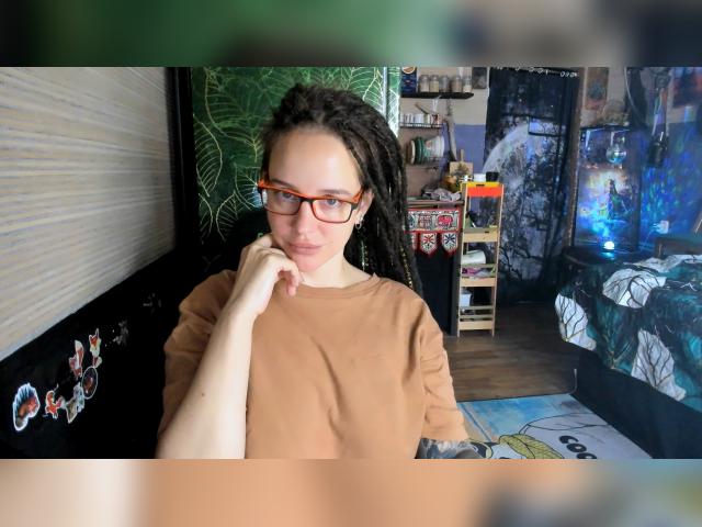 Visit LisaFoxy profile