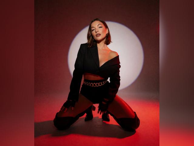 Visit MissFrakir profile