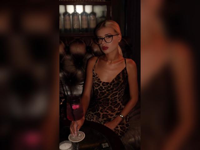 Visit LolaMuse01 profile