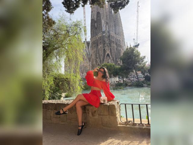 Visit Jassmine profile