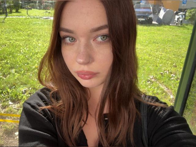Visit KiaraTease profile