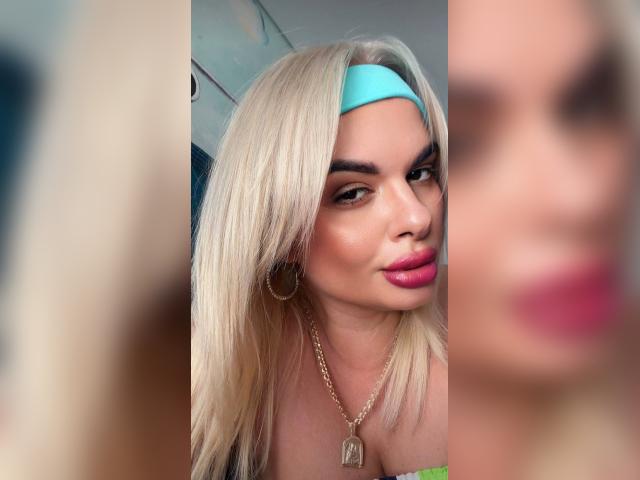 Visit HoneyVelour profile