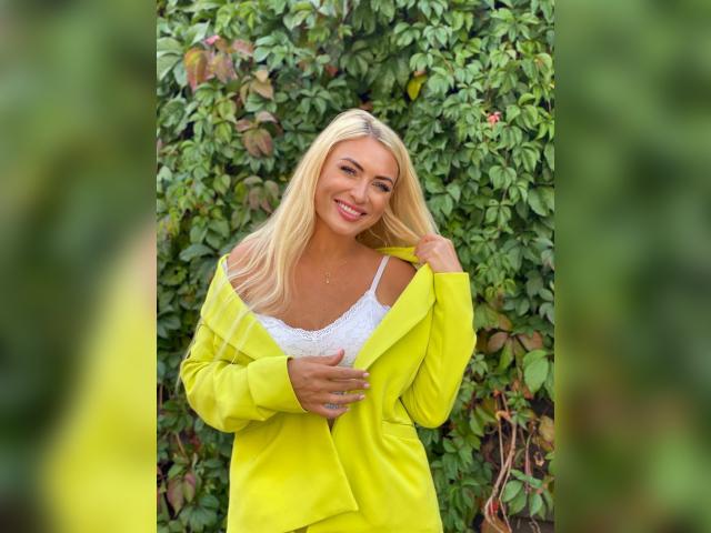 Visit GoldenFlirt profile