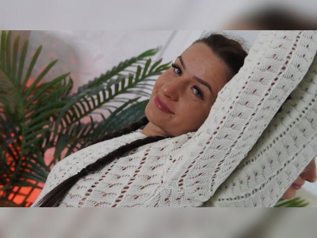 Visit KylieNoir profile