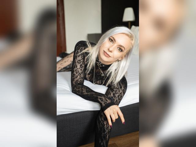 Visit freeanne profile