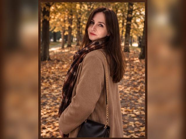 Visit LisaBlonde profile