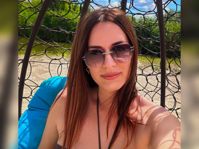 Visit MayaSnake profile