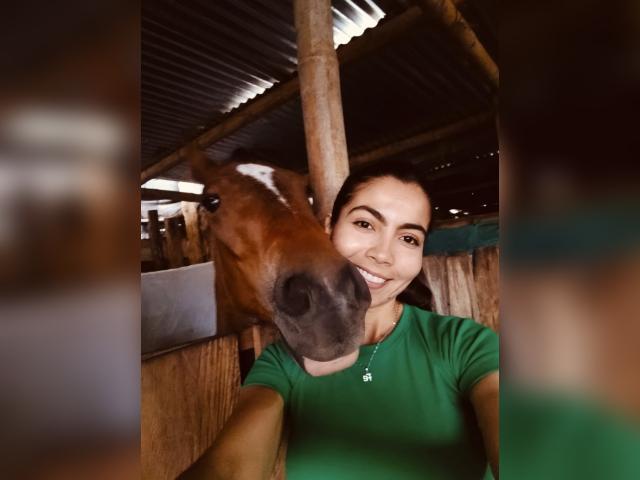 Visit latinpocahontas profile