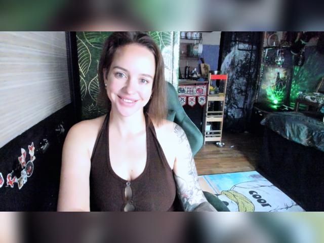 Visit LisaFoxy profile