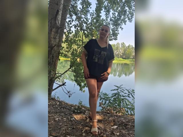 Visit Teona001 profile