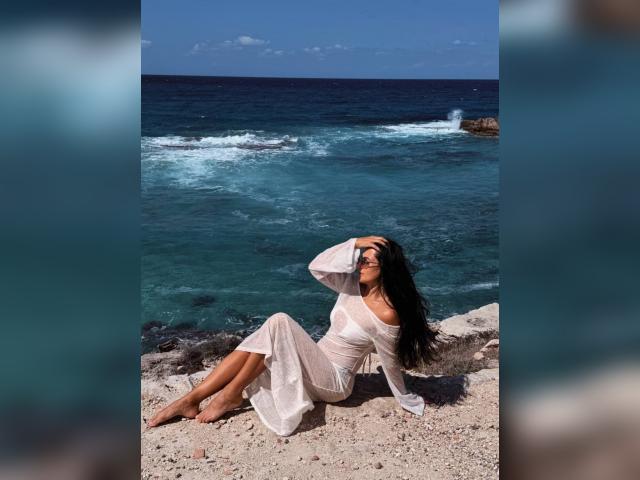 Visit Jassmine profile