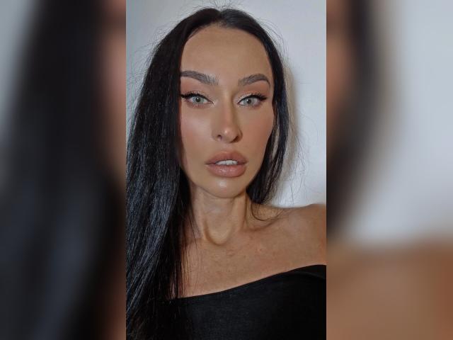 Visit Sophiahhh profile