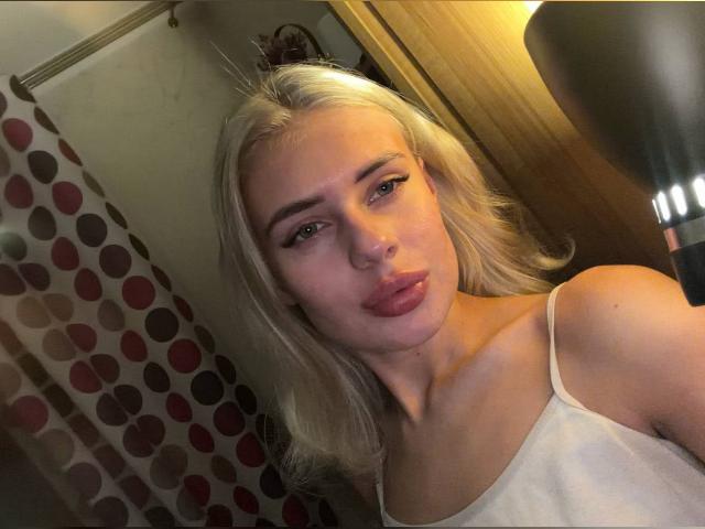 Visit LolaMuse01 profile