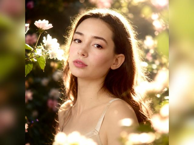 Visit AnnaBanana profile