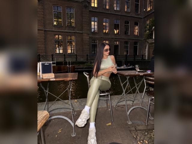 Visit OnlyForLovee profile