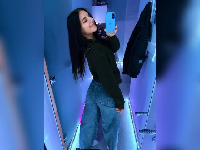 Visit KellyWoods profile