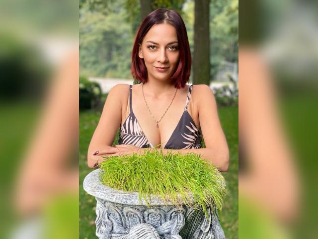 Visit FlirtyDiva profile
