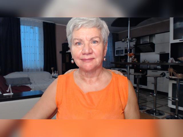Visit RoxanaBrooks profile