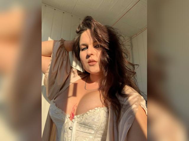 Visit LunaFaye profile