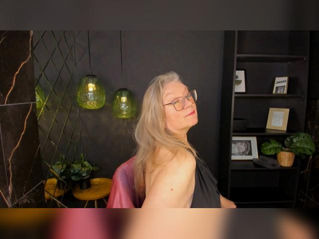 Visit NataliMellow profile