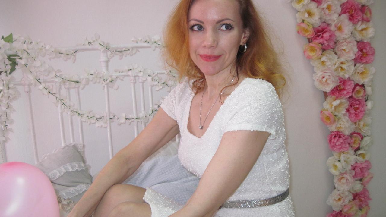 Webcam chat profile for YourLovelyLady: Outfits