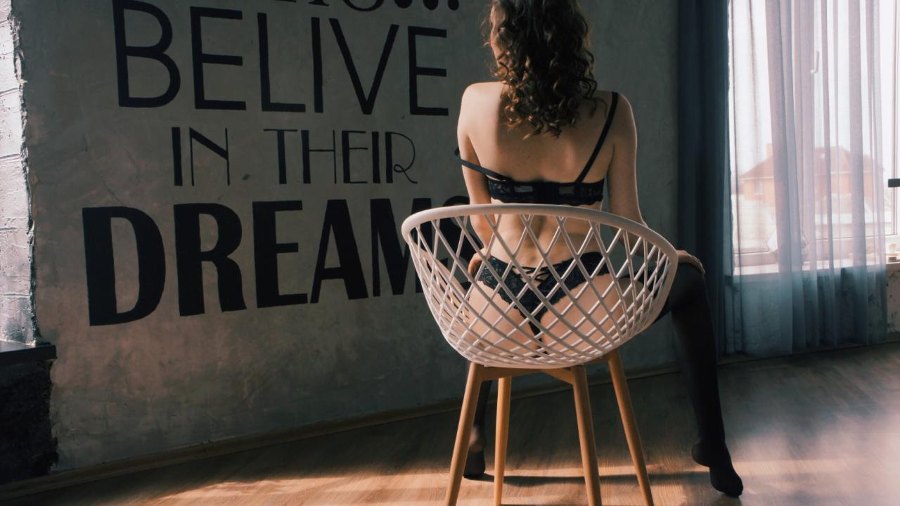 Webcam chat profile for Sweeyt0001: Legs, feet & shoes