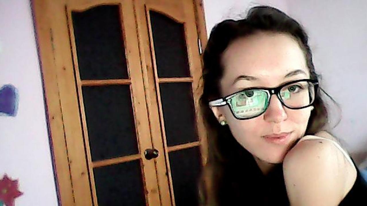 Webcam chat profile for Famefortune: Dancing