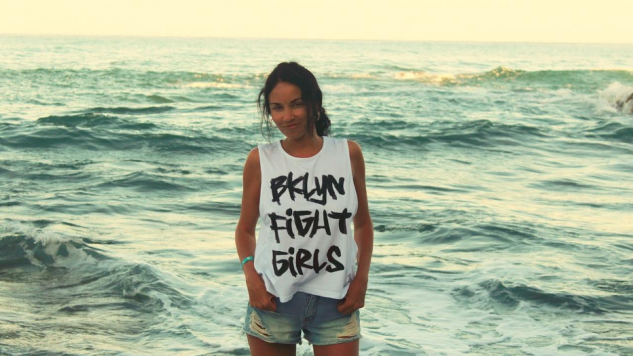 Webcam chat profile for MiracleNatalie: Legs, feet & shoes