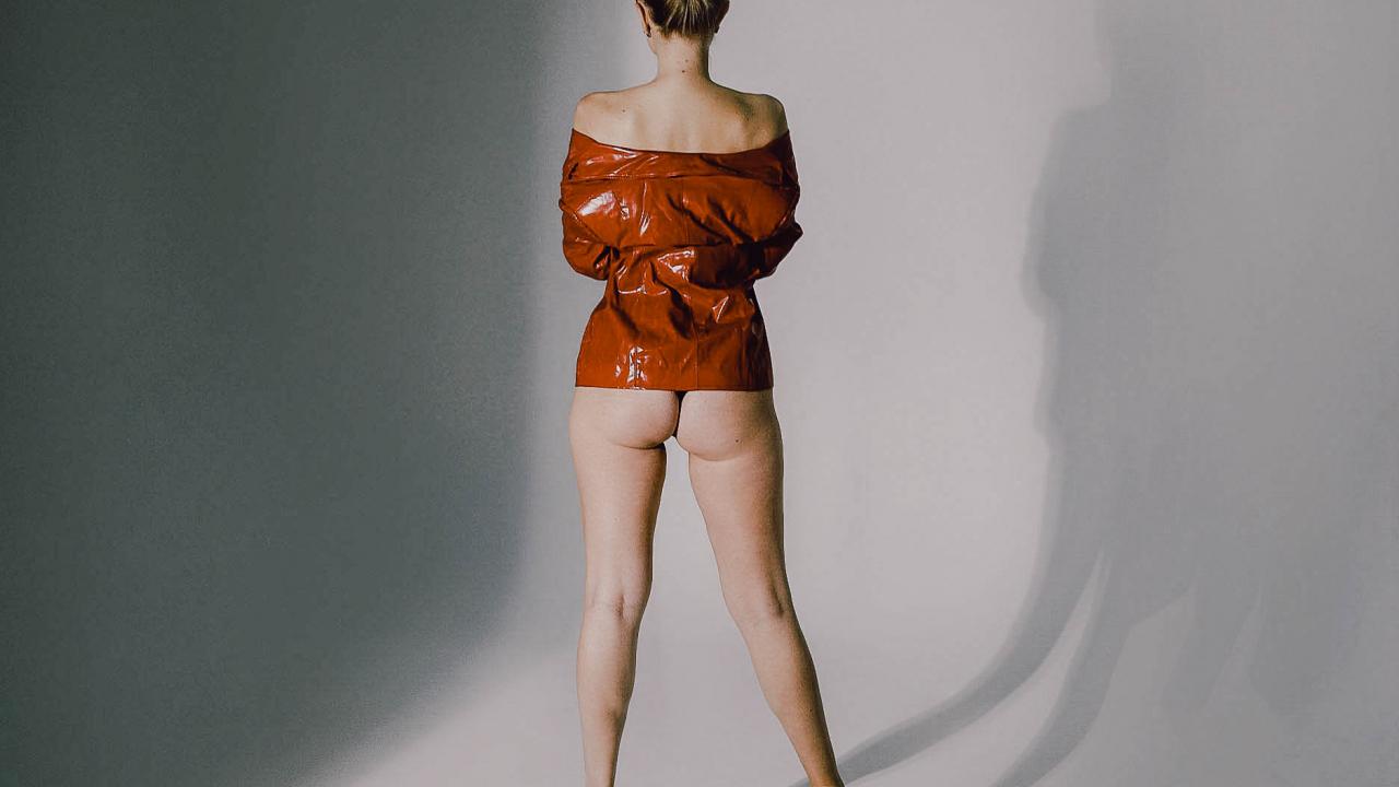 Webcam chat profile for 007YourEspecial: Kissing