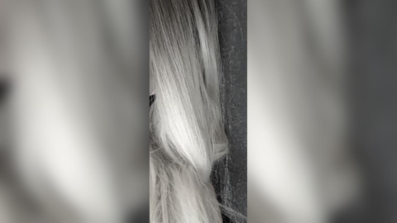 Webcam chat profile for MeridiannS: Legs, feet & shoes