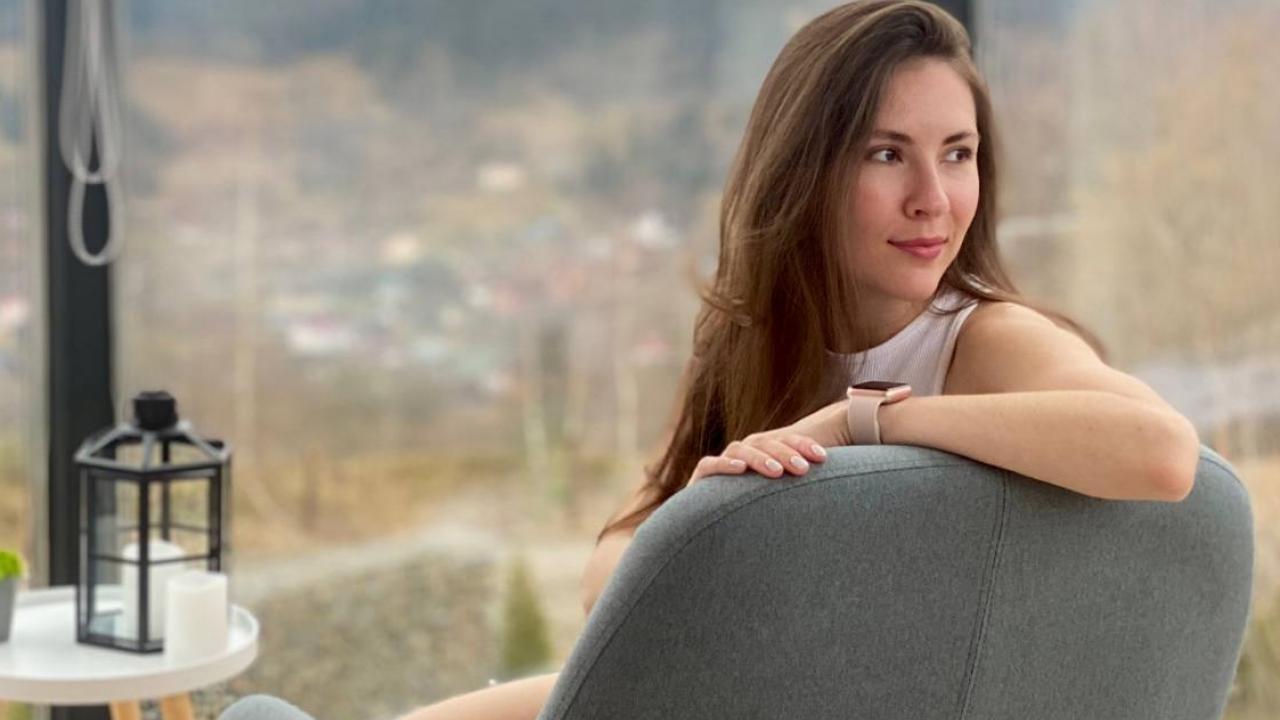 Webcam chat profile for ShyFlower: Cooking