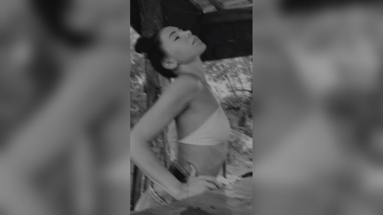 Webcam chat profile for deserFlower: Dancing