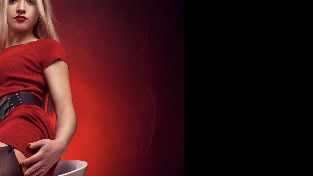 Webcam chat profile for lollyjull: Leather